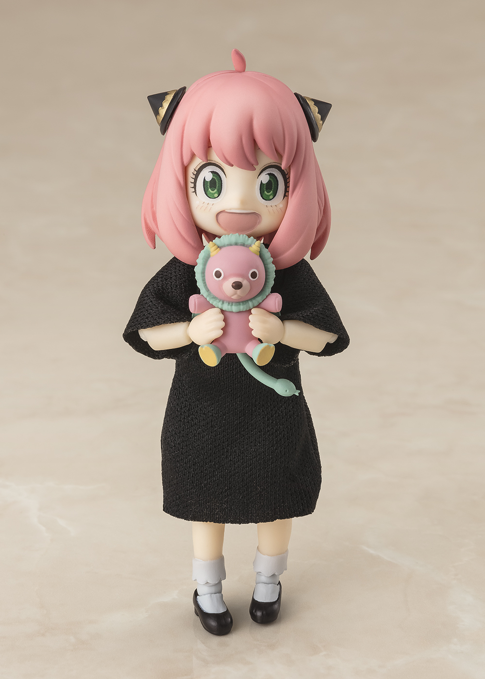 Bandai S.H.Figuarts Anya Forger -Dress Ver.- "Spy×Family"