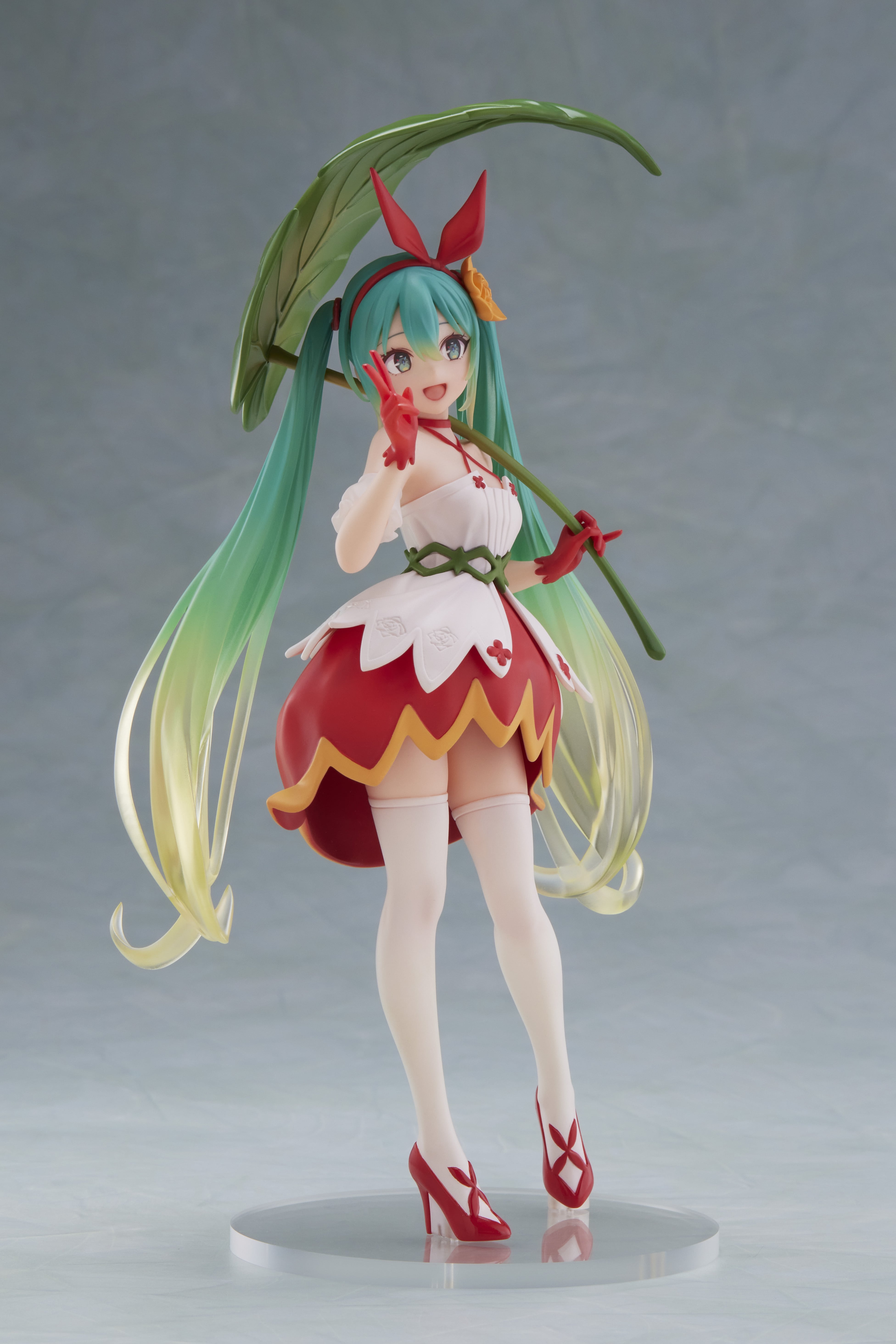 TAITO Hatsune Miku Wonderland Figure - Thumbelina