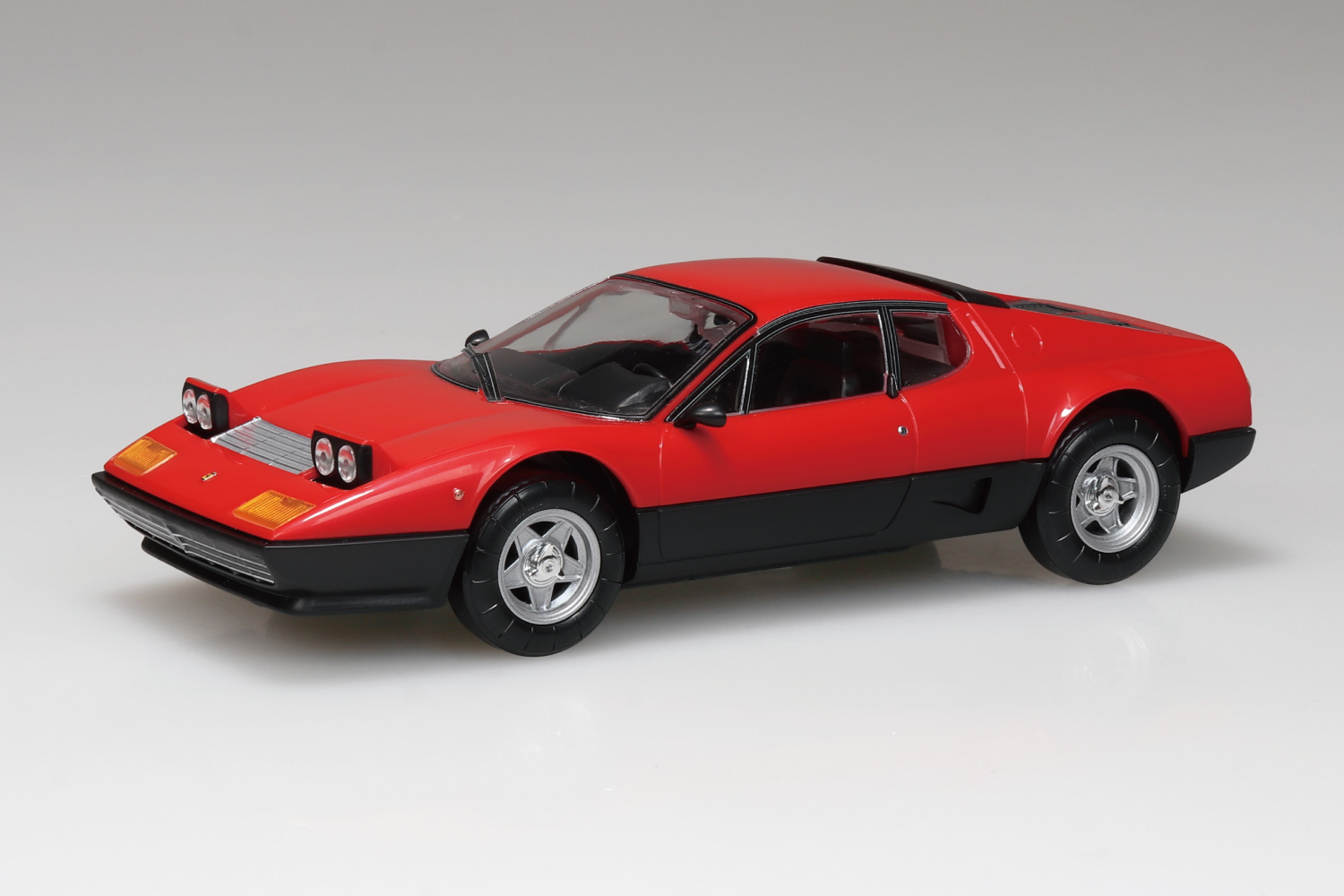 Aoshima 1/32 SNAP KIT #26-RD Ferrari 512 BB (Red)
