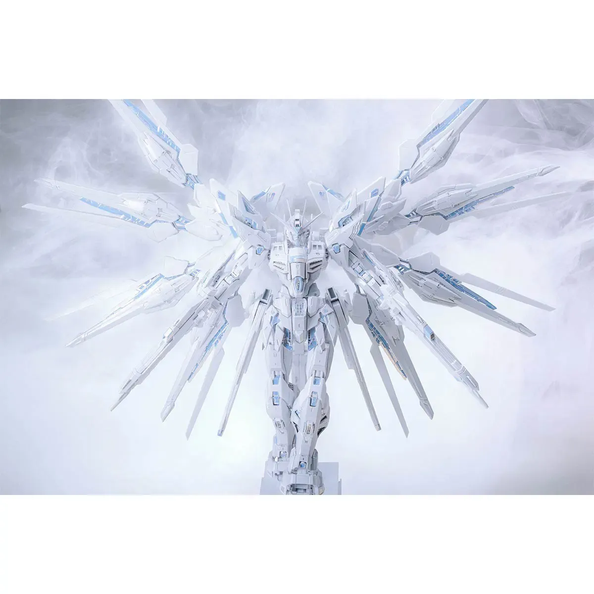 P-BANDAI MGEX 1/100 STRIKE FREEDOM GUNDAM [TWILIGHT COATING]