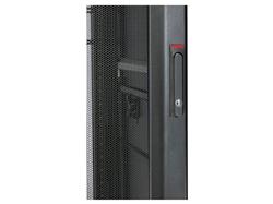 SCHNEIDER NETSHELTER AV 42U 600MM WIDE X 825 DEEP