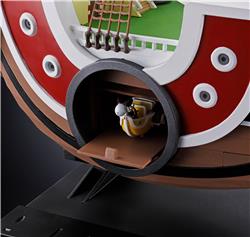 BANDAI Tamashii Thousand Sunny "One Piece"