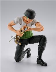 BANDAI Tamashii S.H.Figuarts RORONOA ZORO -ROMANCE DAWN- "ONE PIECE" Figurine (SHF Figuarts)