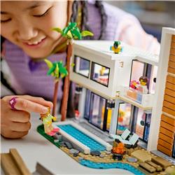 LEGO Creator 3 en 1 Ensemble de jeu de maison moderne et ensemble de c