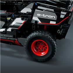 LEGO Technic Audi RS Q e-tron Advanced Building Kit 42160