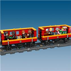 LEGO Harry Potter Hogwarts Express & Hogsmeade Station Train Set 76423