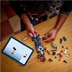LEGO Speed Champions Voiture de course MoneyGram Haas F1 Team VF-24,