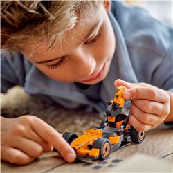 LEGO City Le pilote de F1 avec la voiture de course McLaren, ensemble