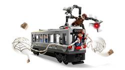 LEGO Marvel: Spider-Man vs. Doc Ock Subway Train Scene 76321