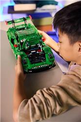 LEGO Technic  Porsche 911 GT3 R REXY AO Racing Car 42224