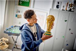 LEGO Editions FIFA World Cup Official Trophy 43020