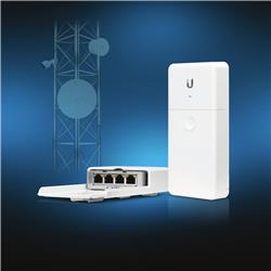Commutateur Ubiquiti Networks extérieur à 4 ports avec PoE passif (N-SW)