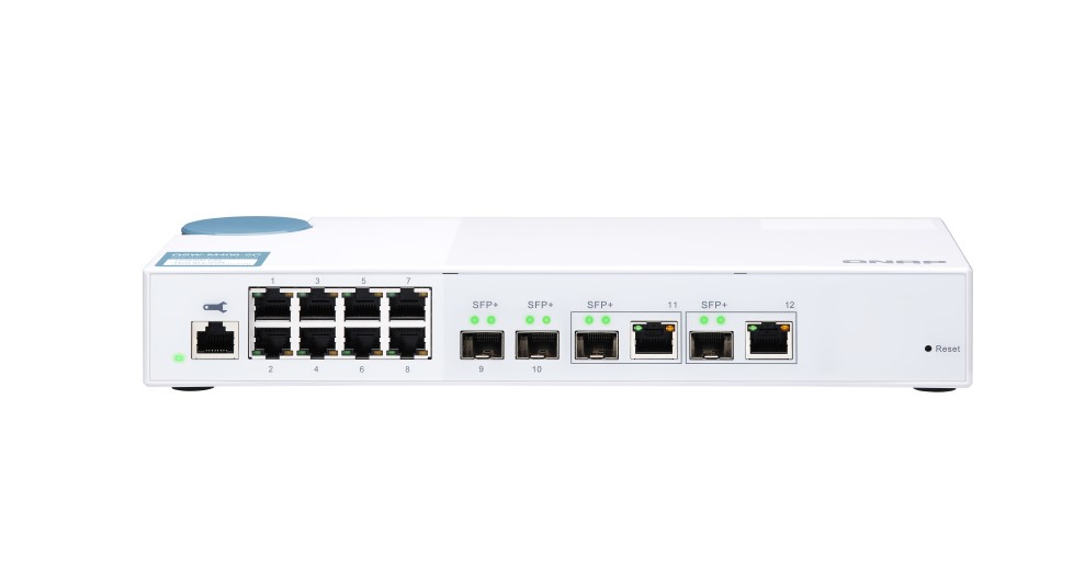 Switch géré de couche 2 à 12 ports QNAP (QSW-M408-2C). Huit ports 1GbE, deux ports 10G SFP+ et deux ports combo 10G SFP+/NBA...
