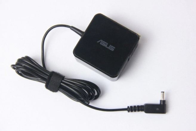 ASUS Adaptateur secteur 45 W