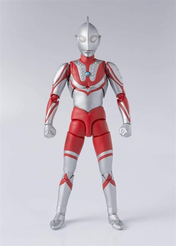 TAMASHII NATIONS ZOFFY "ULTRAMAN"