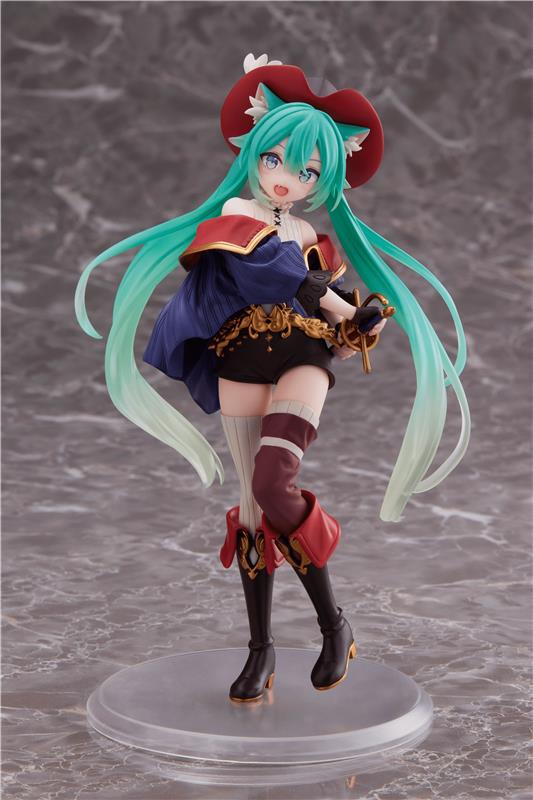 TAITO Hatsune Miku Wonderland Figure - Puss in Boots