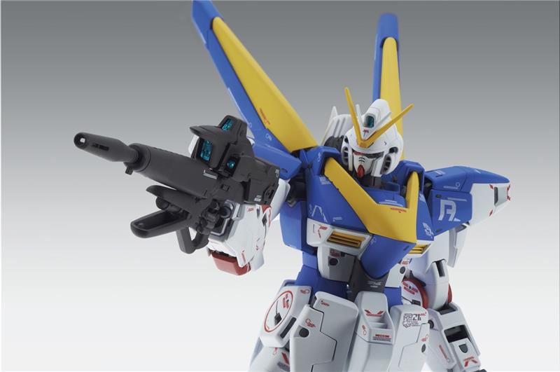 BANDAI Hobby MG 1/100 V2 Gundam (Ver. Ka) 