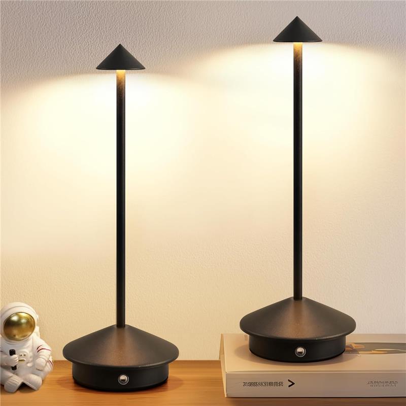 iCAN LED Table Lamp, Black.