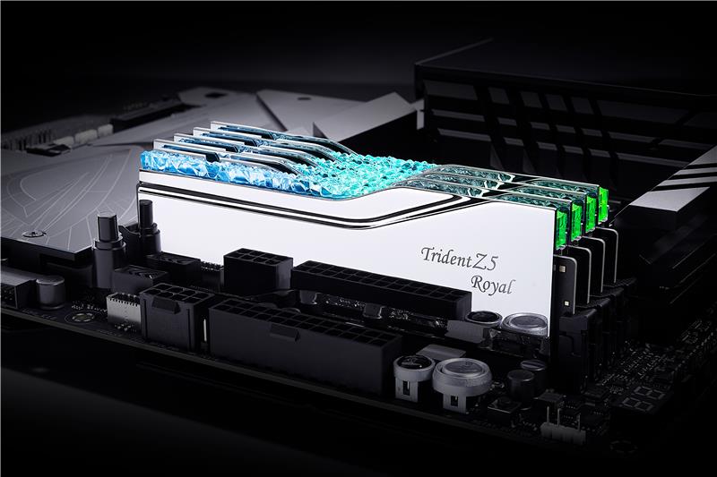 G.SKILL Trident Z5 Royal RGB 32GB (2x16GB) DDR5 7200MHz CL34 UDIMM