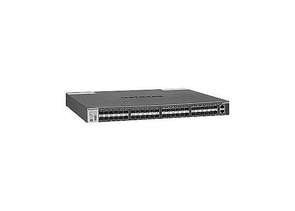 NETGEAR (XSM4348FS-100NES) Commutateur géré empilable 10 Gigabits à 48 ports de fibre optique